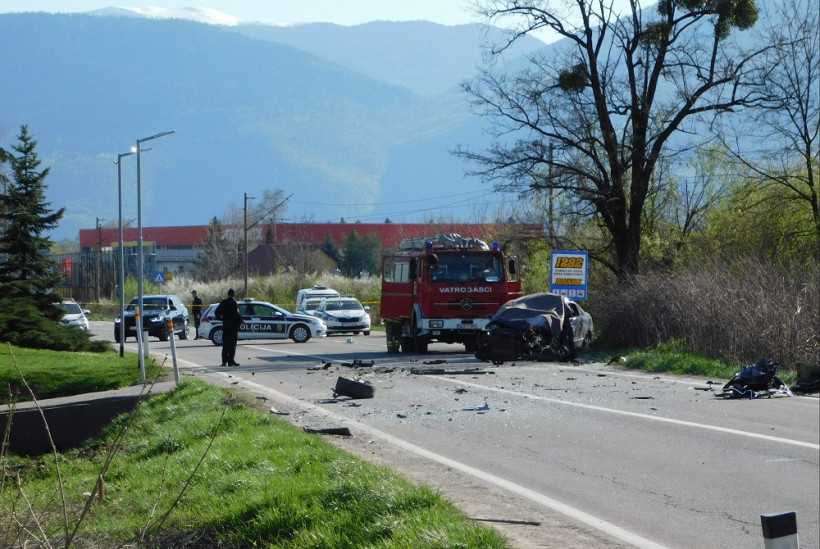 Policija se oglasila o teškom sudaru u Rajlovcu mladić poginuo u