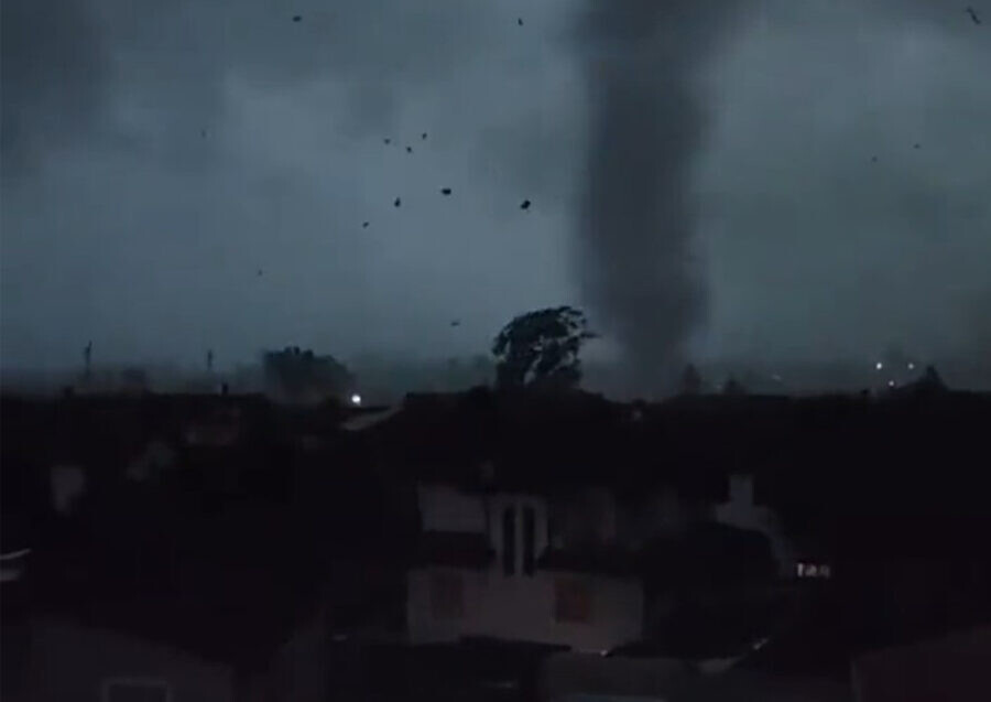 Video Stravi Ne Slike Danas Dolaze Iz Italije Tornado Kosio Sve Pred