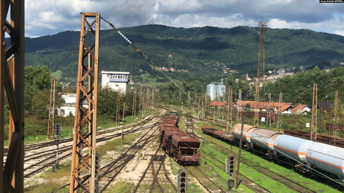 Zapuštena željeznička infrastruktura, Doboj, 22. septembar 2022./ Foto: RSE