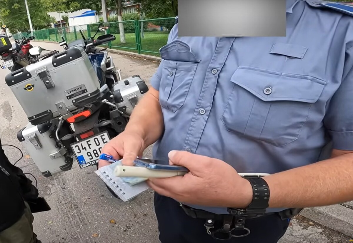 Pokrenuta Istraga Nakon što Je Policajac U Jablanici Uzeo 20 Eura Mita ...